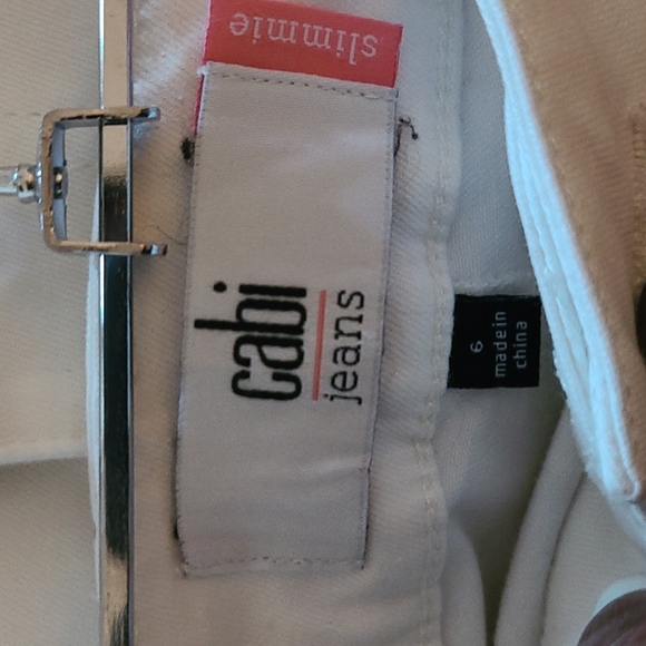 NWOT CAbi White Slimmie Jeans size 6 (3 pairs Available) - Picture 9 of 10